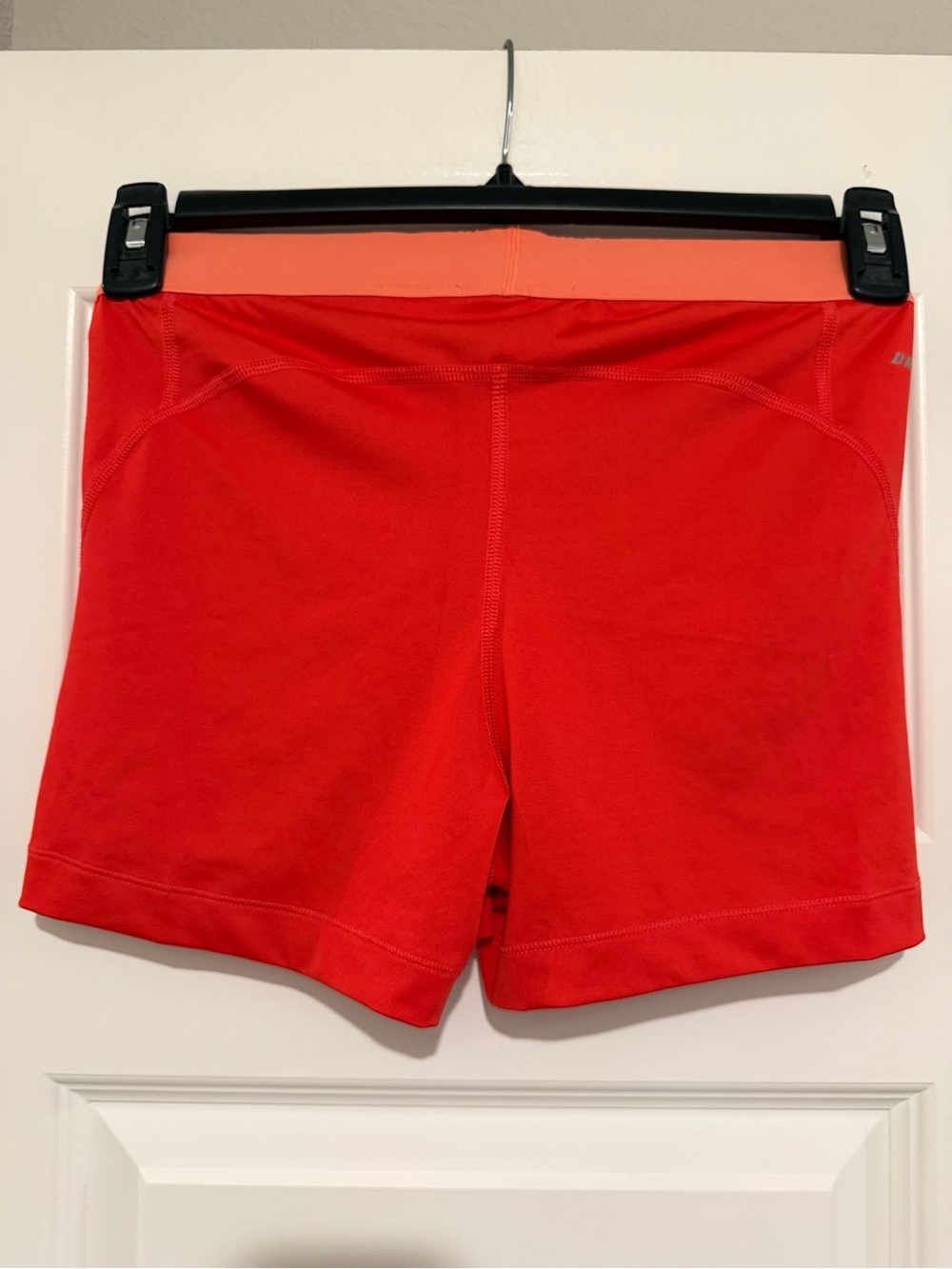 Nike Pro Dri-FIT Women’s Large Red Coral Compression Training Shorts - Picture 9 of 9